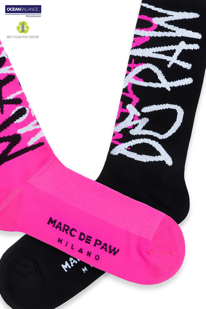 <B>SOLD OUT!</B><BR>Black & Neon pink Recycled active Socks with Spray lettering (2 pairs)