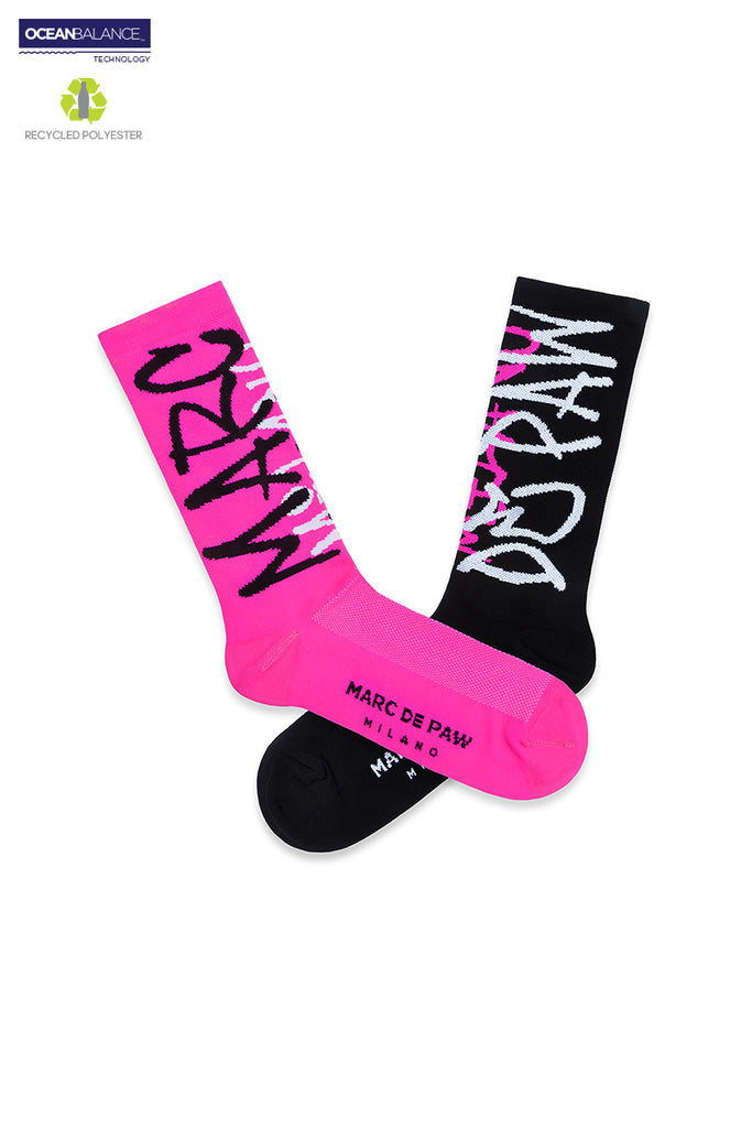 <B>SOLD OUT!</B><BR>Black & Neon pink Recycled active Socks with Spray lettering (2 pairs)