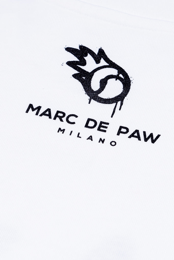 Oversized White 100% cotton T-shirt with Spray style logo