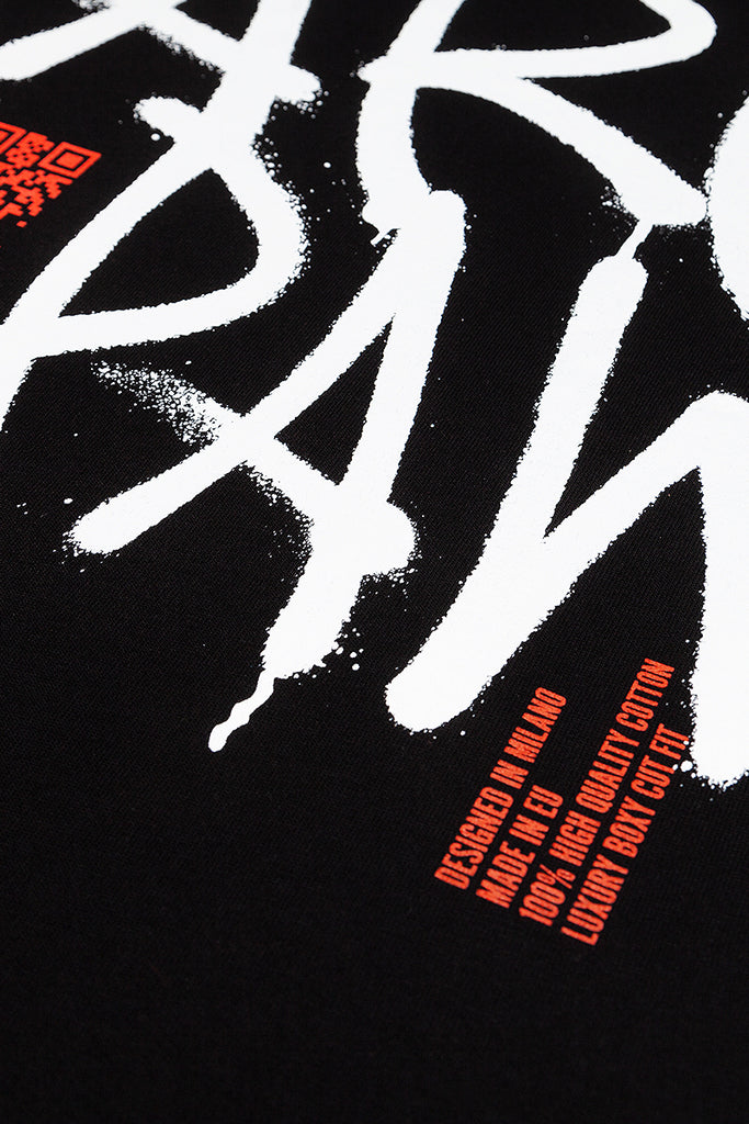 Oversized Black 100% cotton T-shirt with Spray style logo