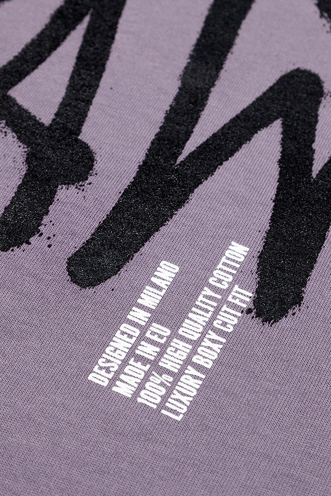 Oversized Purple sage 100% cotton T-shirt with Spray style logo