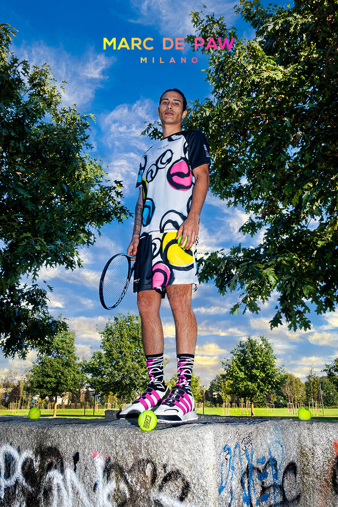 <B>SOLD OUT!</B><BR>Black and White Tennis T-Shirt with colored Spray balls